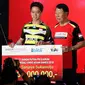 Kevin Sanjaya mendapat apresiasi dan penghargaan dari PB Djarum sebesar Rp600 juta atas prestasi di Asian Games 2018. (Bola.com/Dok. PB Djarum)