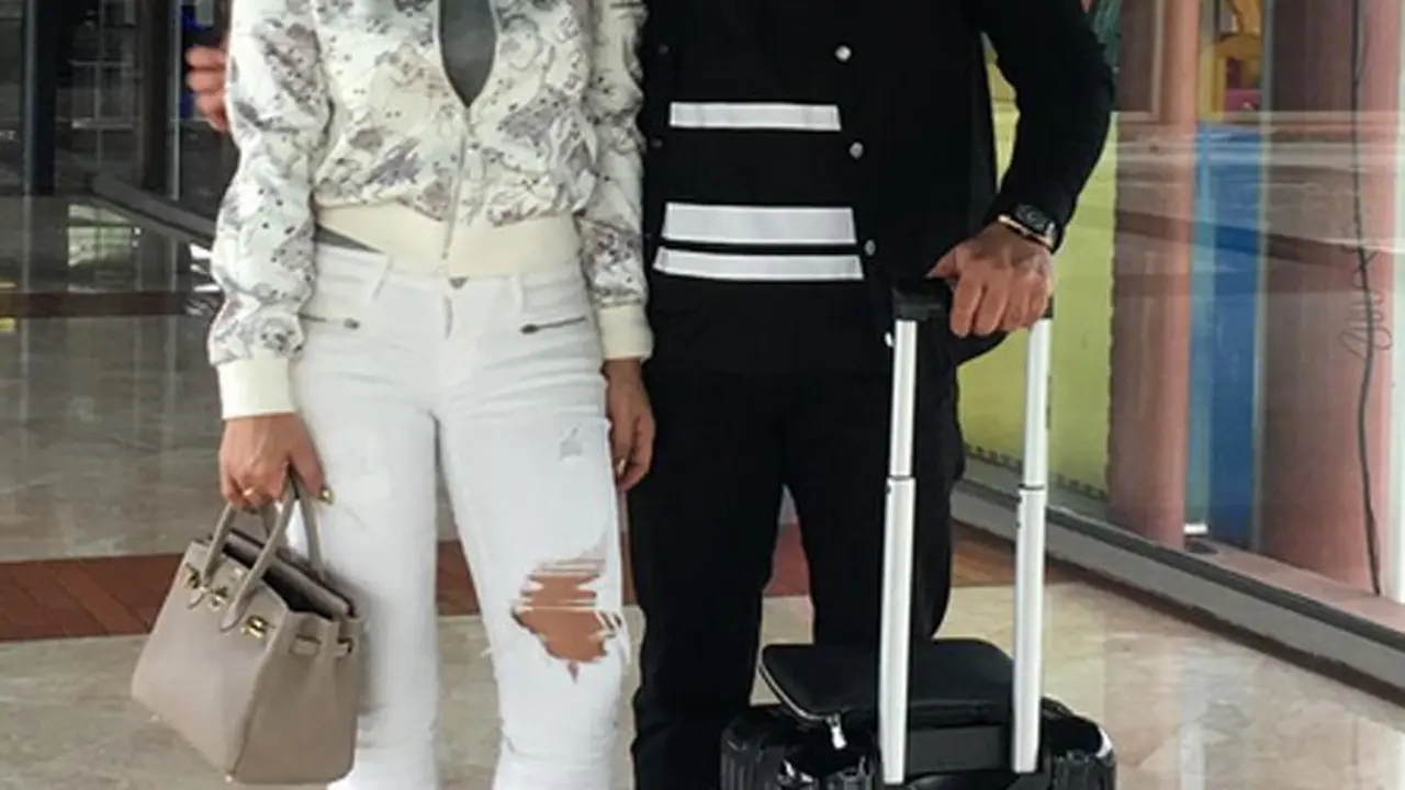 [Bintang] Krisdayanti dan Raul Lemos