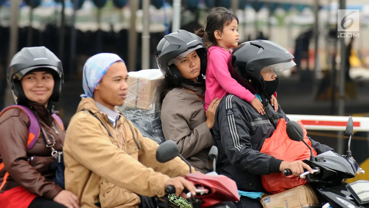 Pemudik Bermotor Tetap Nekat Bawa Anak