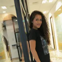 Lia Waode, pemain film 7 Bidadari.