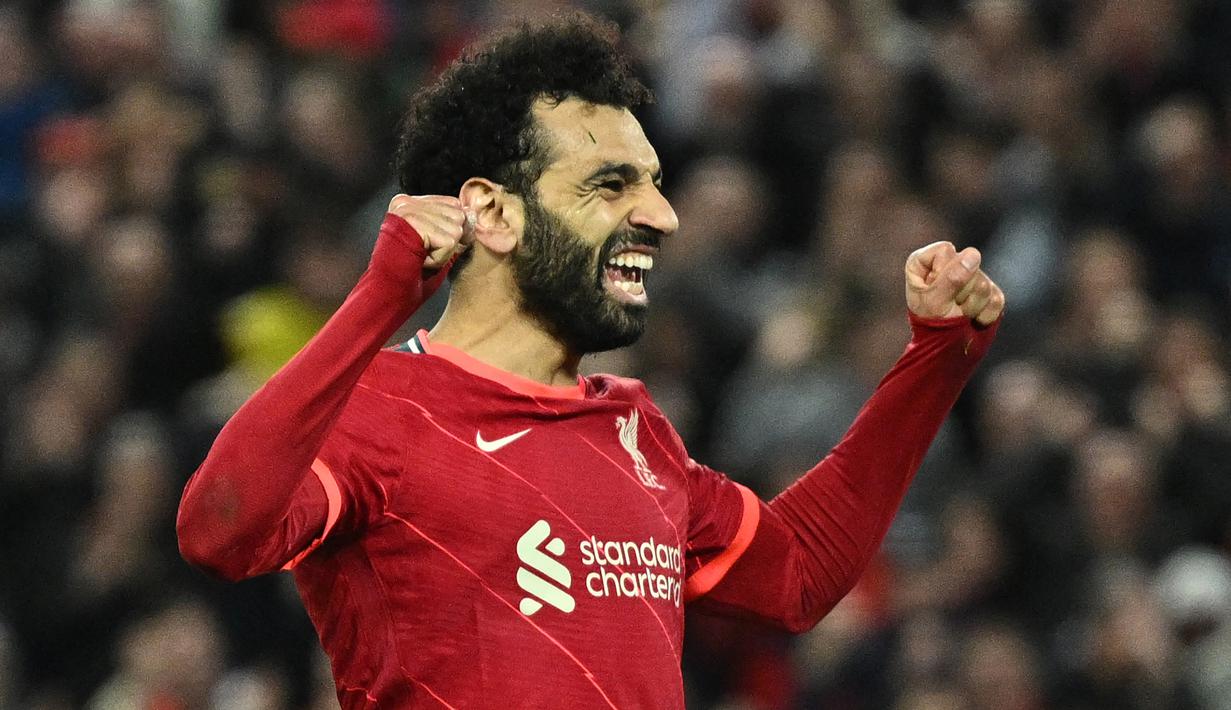 Kompetisi di liga-liga top Eropa, termasuk Liga Inggris musim 2022/2023 baru saja dibuka. Laga pembuka biasanya manjadi ajang para pemain untuk beradaptasi di musim baru. Tercatat, 7 pemain berikut mampu beradaptasi dengan cepat di laga pembuka dengan tampil tajam dan menjadi bekal di laga-laga selanjutnya. Dua pemain, Jamie Vardy dan Mohamed Salah menjadi pemain aktif yang tersisa dan bisa saja mempertajam rekornya musim ini. Berikut daftar ketujuh pemain tersebut. (AFP/Oli Scarff)