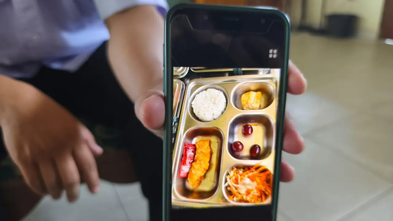 Menu MBG yang Dikonsumsi Ratusan Siswa Dua Sekolah di Bandar Lampung Diduga Sebabkan Keracunan