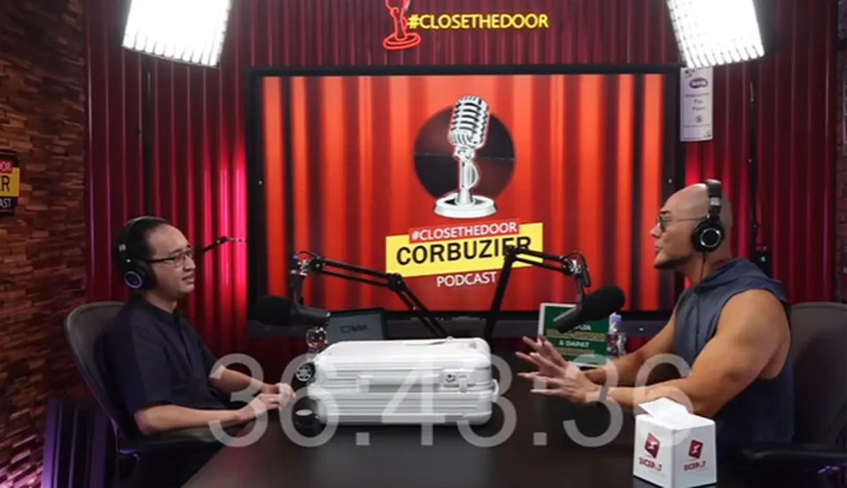 Deddy Corbuzier dan Dokter Gunawan (Youtube/Deddy Corbuzier)