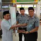 Pemerian remisi hari raya Idul Fitri kepada narapidana Rutan Depok. (dokumen Rutan Depok)