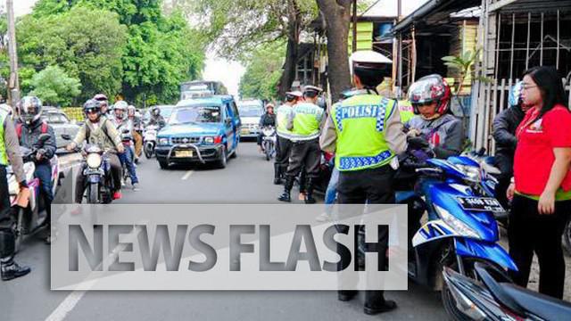 Kapolres Tangerang Selatan Ajun Komisaris Besar Ayi Supardan, membantah cerita pengendara motor yang curhat di Facebook dengan akun Wisnuhandy Widyoastono, yang menyebut Polisi Lalu Lintas atau Polantas memukul pengendara motor.