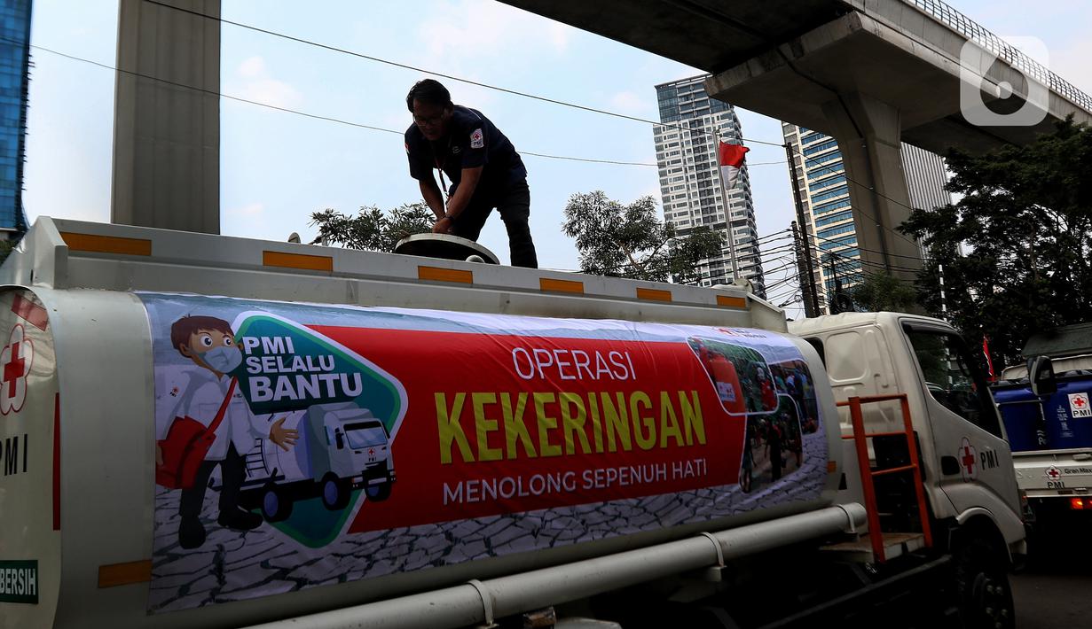 Puncak musim kemarau diprakirakan pada Juli dan Agustus 2023, kemarau juga memicu sejumlah daerah rawan akan kebakaran hutan dan lahan.  (Liputan6.com/Angga Yuniar)