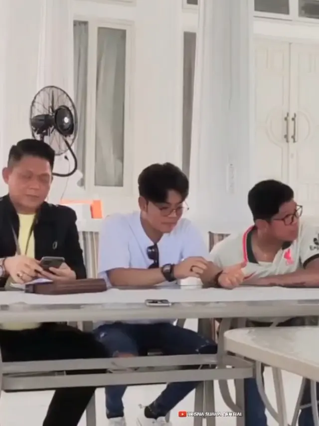 6 Momen Pertemuan Tri Suaka dan Andika Mahesa, Saling Berpelukan