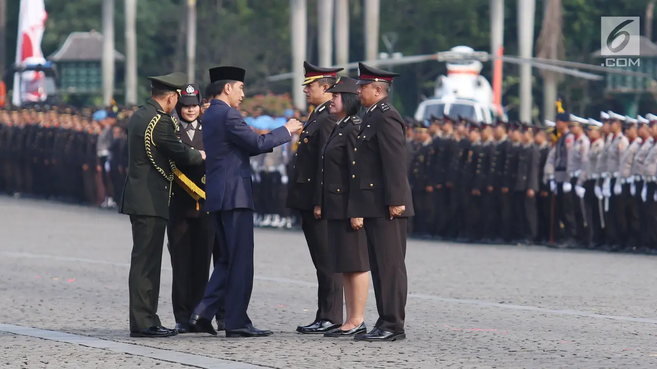 Jokowi Pimpin Upacara Peringatan HUT ke-71 Bhayangkara