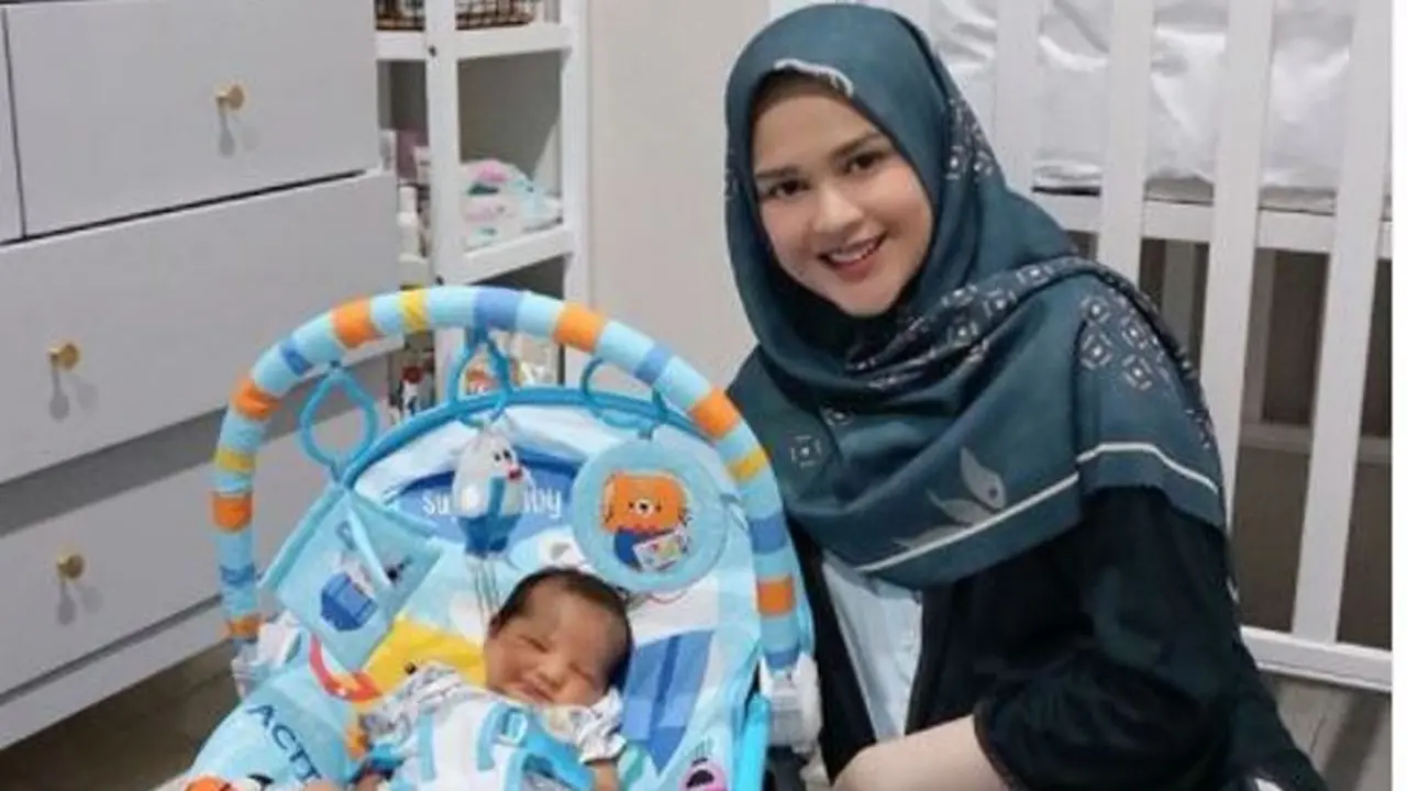 Mengintip Kamar Bayi Cut Meyriska-Roger Danuarta, Nyaman dan Tanpa Hiasan