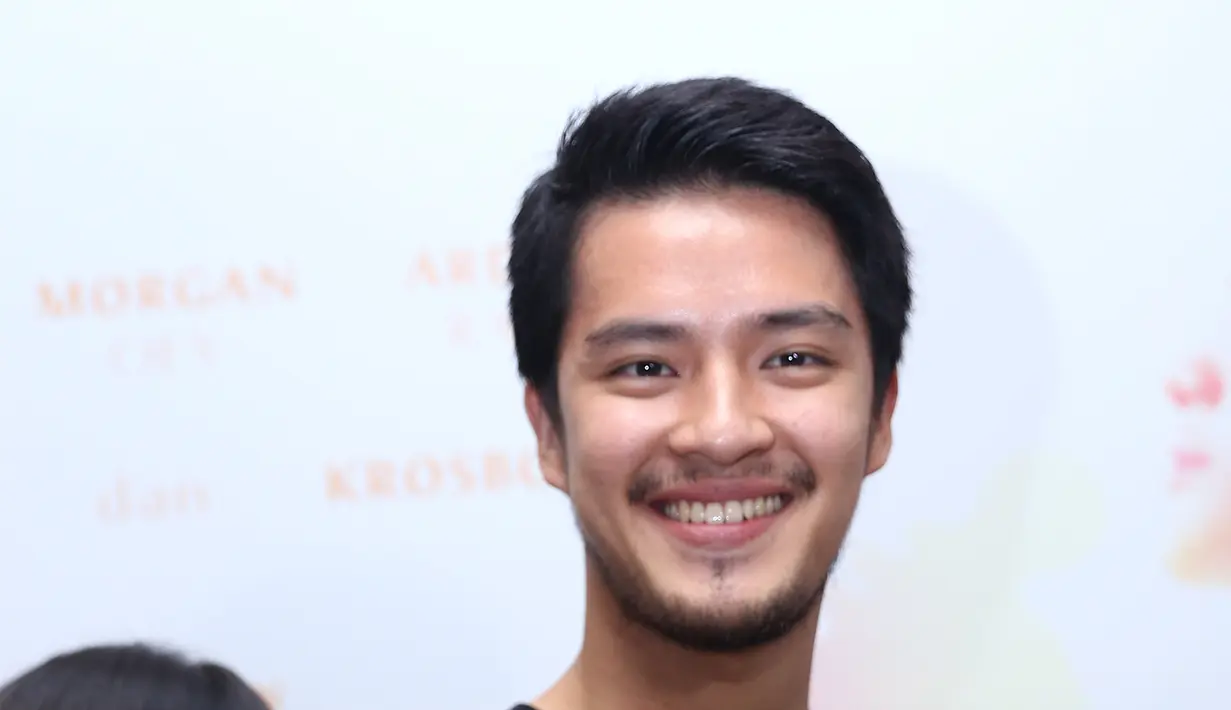 Morgan Oey mengawali karier didunia tarik suara, setelah hengkang dari boyband yang telah membesarkan namanya yaitu SM*SH.  (Andy Masela/Bintang.com)
