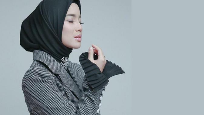 Terungkap Chacha Frederica Ingin Berhijab Sejak 3 Tahun Lalu Showbiz Liputan6 Com