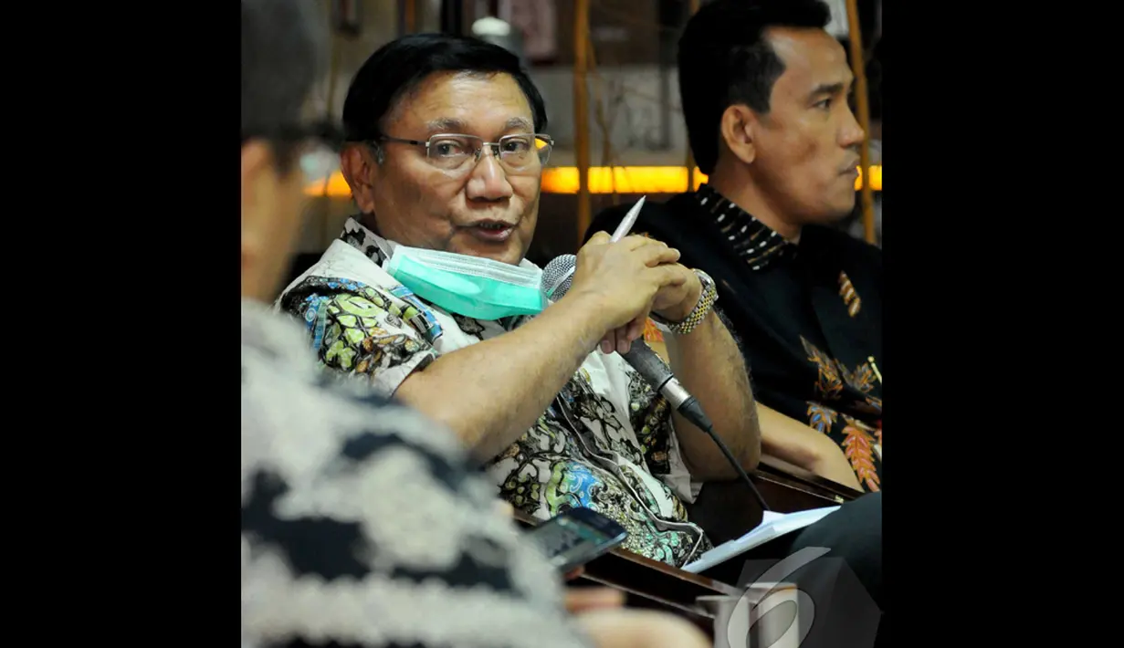 Farouk Muhammad Syechbubakar (Wakil Ketua DPD RI) menjadi pembicara dialog kenegaraan bertemakan Check and balances antar lembaga negara MPR, DPR, DPD, Presiden, Senayan, Jakarta, Rabu (15/10/2014) (Liputan6.com/Andrian M Tunay)