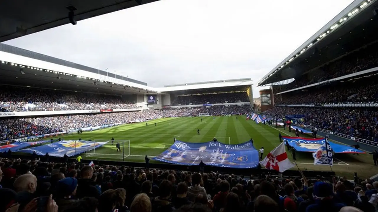 Stadion Ibrox, kandang Glasgow Rangers