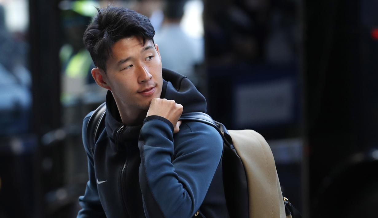 Bagi kalian pecinta drama REPLY 1988, pasti sudah mengenal aktor bernama Ryu Jun Yeol. Nah, ternyata Son Heung-Min ini juga berkawan dengan bintang tersebut. (Foto: AP/Bernat Armangue)