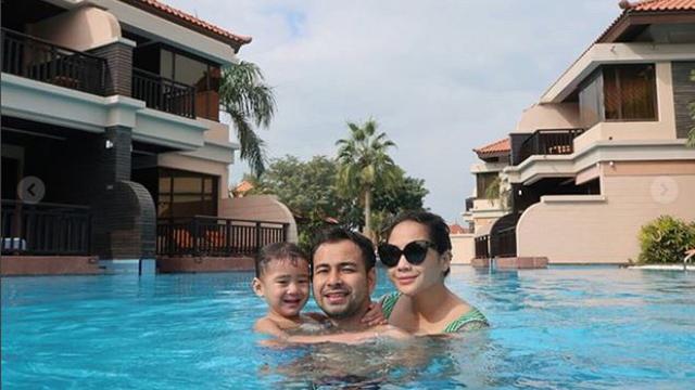 [Bintang] Raffi Ahmad dan Nagita Slavina