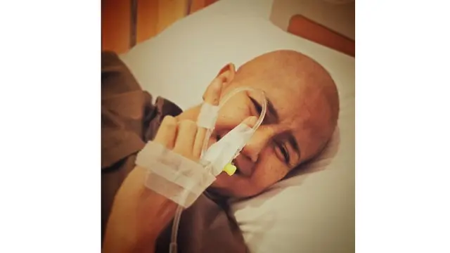 6 Potret Perjuangan Ria Irawan Melawan Kanker, Bikin Haru