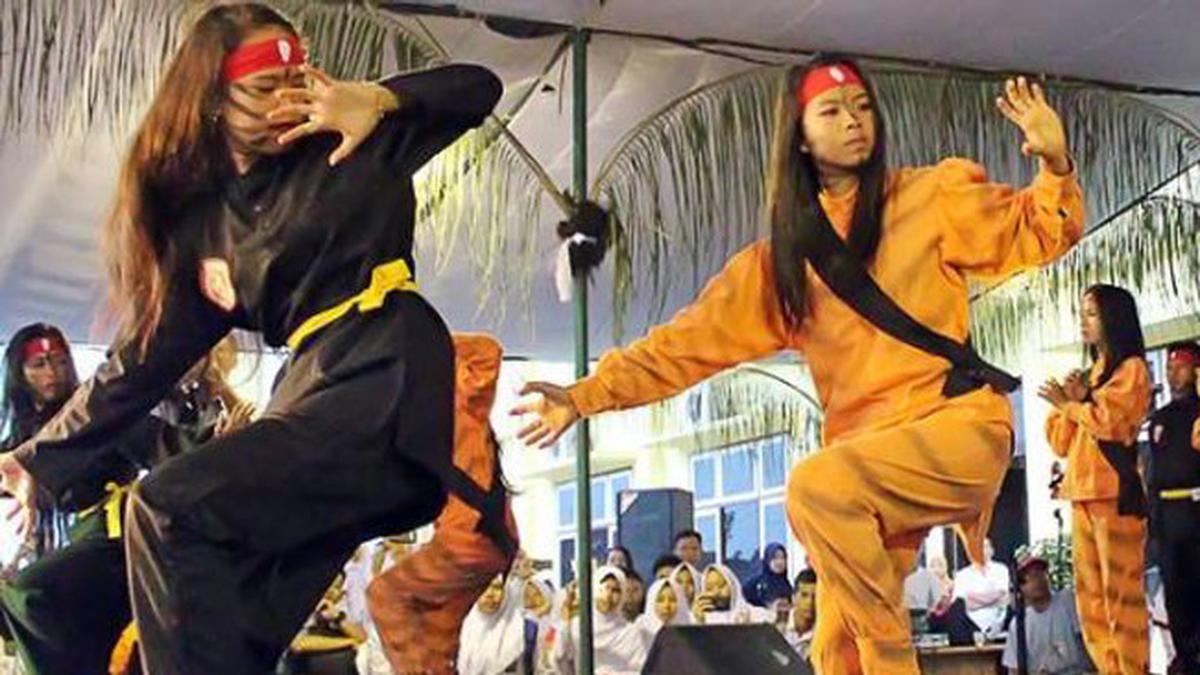 Tari Api dan Bakar Tongkang, 5 Festival Budaya Siap Ramaikan 2018 ...