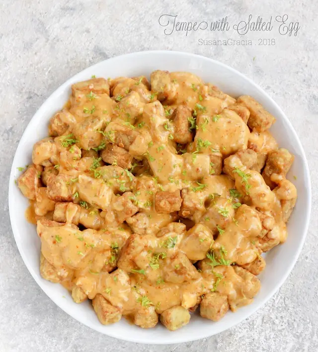 Resep saus telur asin, gurih cocok buat teman nasi