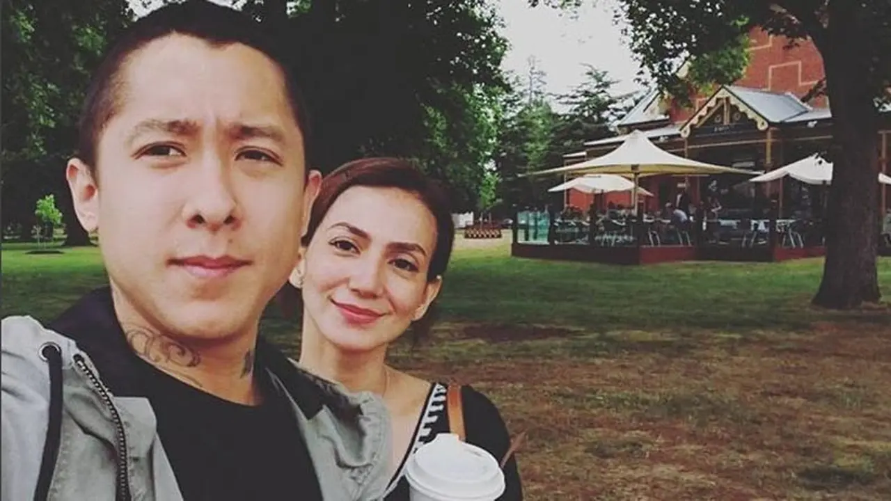 Wanda Hamidah dan suami, Daniel Patrick Hadi Schuldt