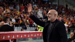 Hal itu berarti De la Fuente masih akan menjadi nakhoda skuad La Furia Roja di Piala Eropa 2028. (AFP/Cristina Quicler)