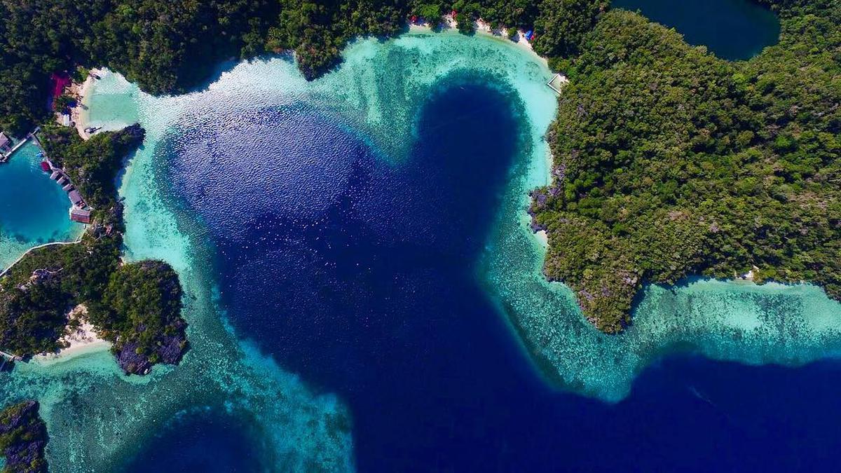 Pesona Pantai Labengki, Surga Tersembunyi di Sulawesi Tenggara
