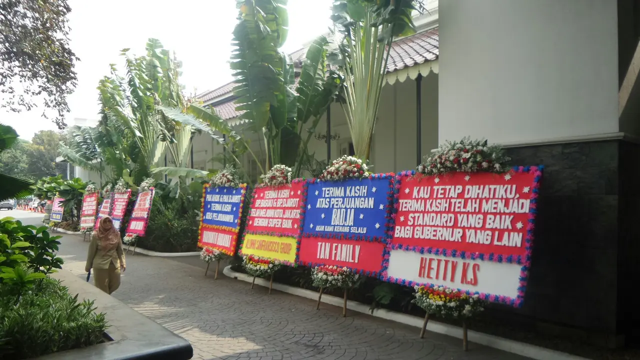 karangan bunga djarot