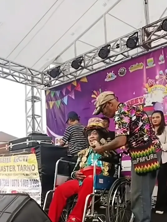Banyak penggemar berharap agar Pak Tarno segera pulih dan dapat kembali sehat seperti sedia kala. Dukungan moral terus mengalir dari berbagai pihak, menunjukkan bahwa pesulap yang dicintai ini tidak pernah sendiri dalam perjuangannya. (Liputan6.com/IG/@paktarnomanagementofficial)