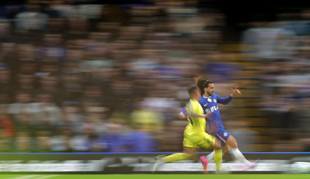 Bermain di kandang Chelsea, Stamford Bridge, London, Inggris, Tottenham kecolongan pada menit ke-17 lewat gol Enzo Fernandez. (AFP/Adrian Dennis)
