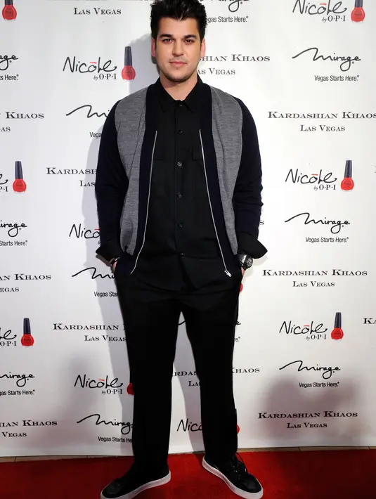 Dikaruniai seorang anak, tentunya hal ini mengundang komentar para penggemarnya. Komentar tersebut membanjiri akun Twitter  dan Instagram Rob dan Chyna. Mereka memberi ucapan selamat atas kelahiran Dream. (AFP/Bintang.com)