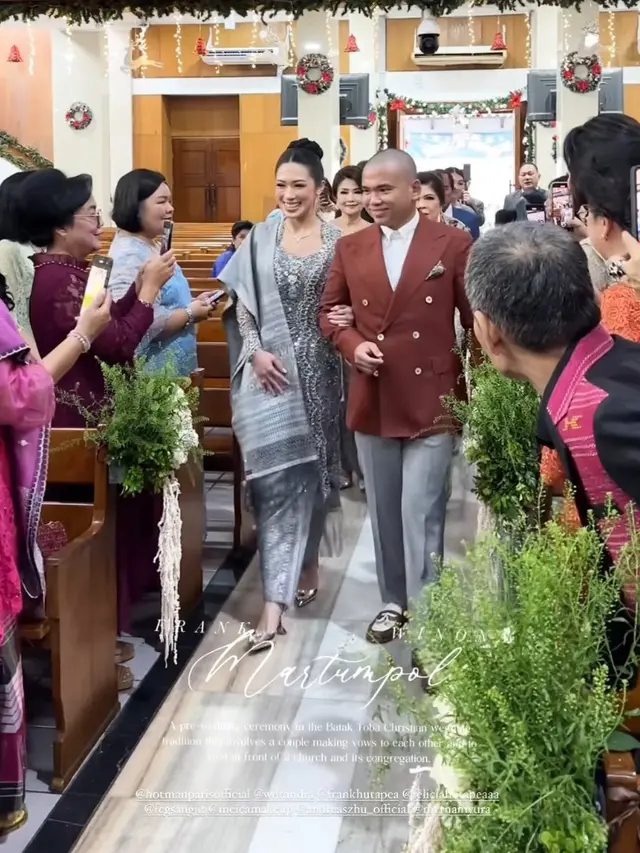 Frank Hutapea putra dari Pengacara terkenal Hotman Paris dan Winona Delany gelar Martumpol.