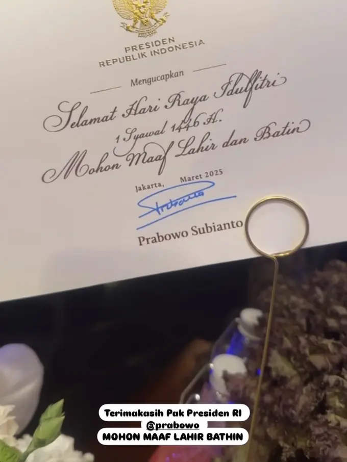Melihat Isi Hampers dari Presiden Prabowo