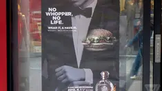Parfum ini sendiri dinamakan Eau de Burger, di mana produk parfum beraroma unik ini memang diciptakan khusus kepada para penggemar kuliner, terutama hamburger.