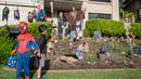 Anak-anak merayakan Halloween di Wollongong, Australia (31/10/2020). (Xinhua/Chu Chen)