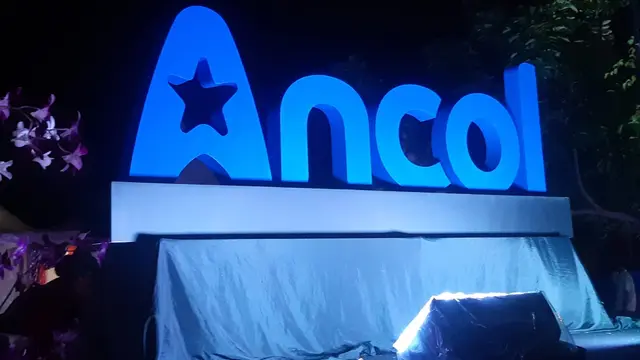 Taman Impian Jaya Ancol meluncurkan logo baru dengan tagline 'Heaven of Wonder' di Stone Area Symphony of The Sea berupa peresmian dan penandatanganan prasasti (Liputan6.com/Winda Nelfira)
