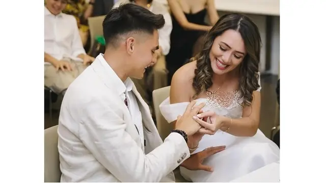 6 Potret Amanda Gonzales dan Christian Rontini Jalani Pernikahan Sipil di Italia