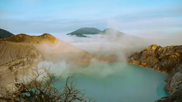 pemandangan kawah ijen di banyuwangi