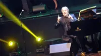 Richard Clayderman Puaskan Penonton dengan Permainan Pianonya