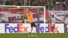 RB Salzburg menjadi klub asal Austria pertama yang berhasil melaju ke babak perempat final Liga Europa usai menahan imbang klub Je...