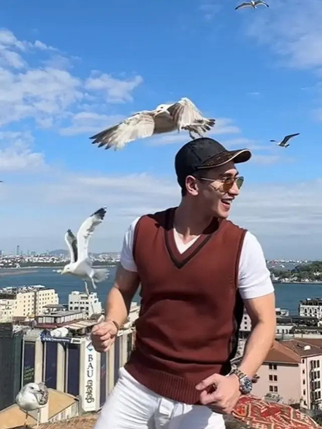 Verrel Bramasta liburan di Turki (Instagram/bramastavrl)