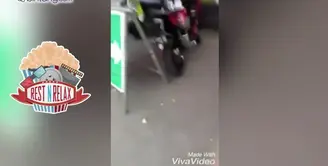 Tersebar video unik seorang warga sipil menilang polisi gara-gara hal ini..