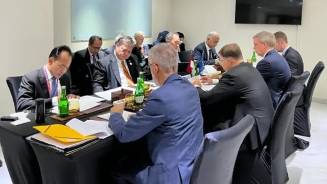 Menteri Koordinator Bidang Perekonomian Airlangga Hartarto menggelar pertemuan bilateral dengan Executive Vice-President Commisioner for Trade, Valdis Dombrovskis, Kamis (22/9/2022), di Nusa Dua Bali.