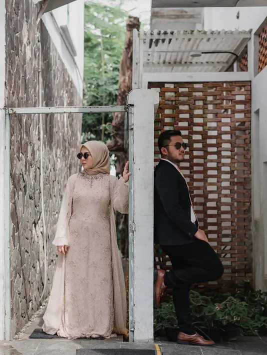 Sebagai istri, tentu kini Kesha menjadi lebih mengenal Adhi secara perlahan. Termasuk tentang kebiasaan buruk yang pasti setiap orang memilikinya.  (Instagram/kesharatuliu05)