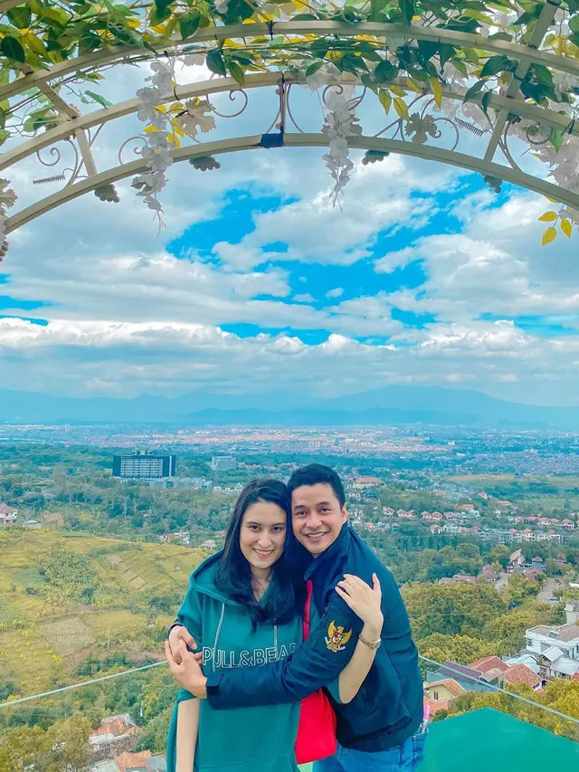 Honeymoon Saat Pandemi, Ini 7 Momen Mesra Bulan Madu Adly Fayruz dan Angbeen Rishi