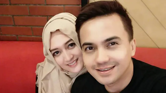 Sahrul Gunawan dan Indriani Hadi