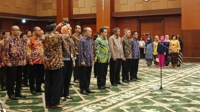 Menteri Keuangan Sri Mulyani Indrawati melantik pejabat eselon II dan eselon III di Aula Mezzanine, Kementerian Keuangan.