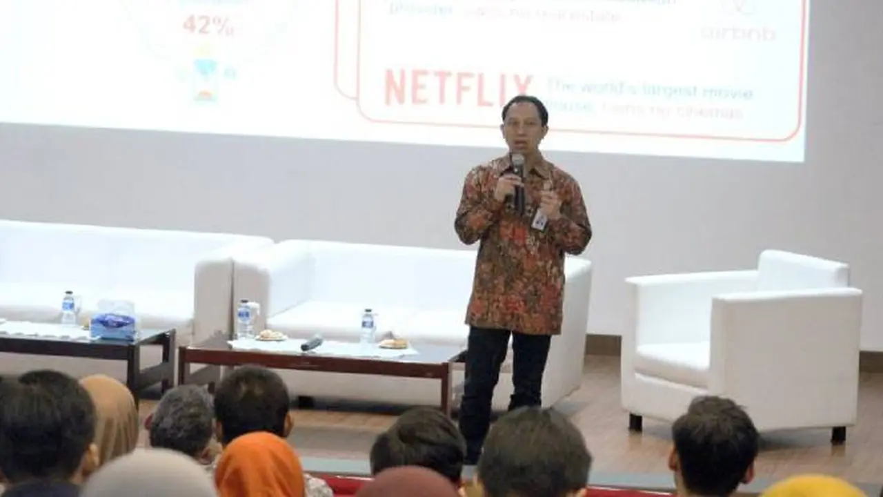 Edi Witjara, yang dikenal sebagai Direktur Human Capital Management (HCM) PT Telekomunikasi Indonesia (Telkom)