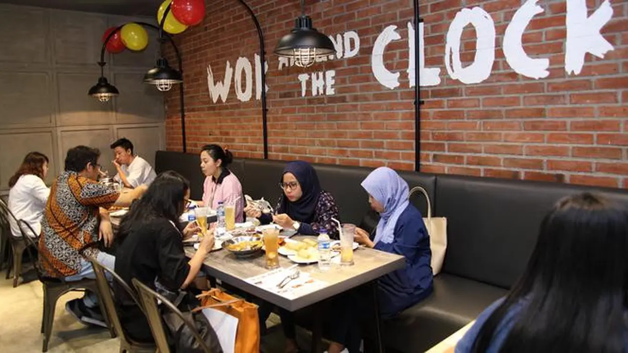 Abadikan Moment Ngabuburit dengan Kamera Hybrid Instagramable