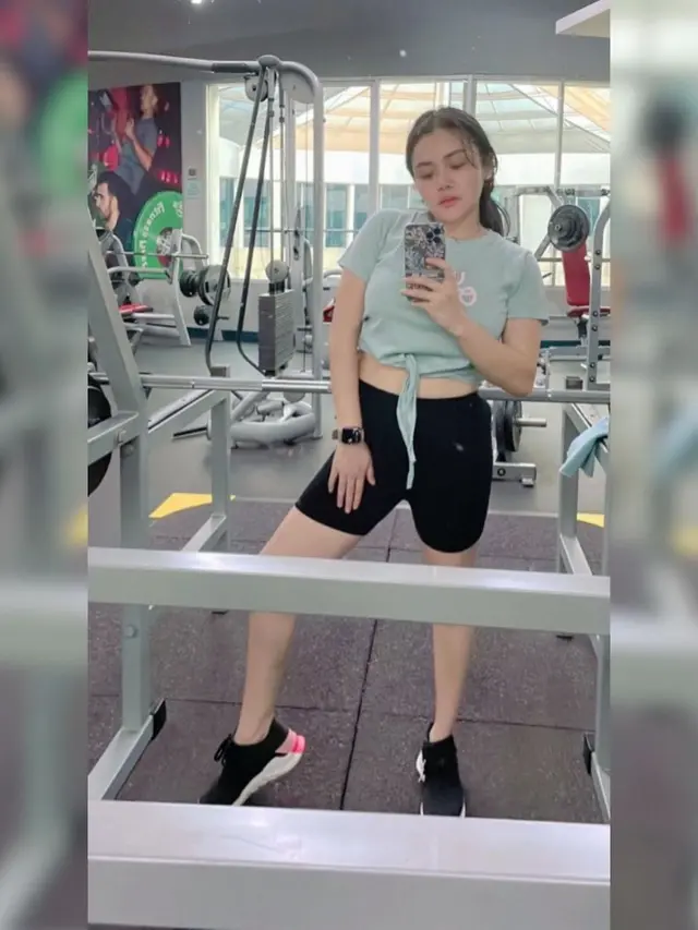 Makin Bugar, Ini 6 Momen Mawar AFI Olahraga Nge-gym
