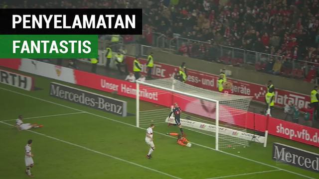 Berita video momen penyelamatan fantastis kiper Stuttgart, Ron-Robert Zieler, saat menghadapi Bayern Munchen pada pekan ke-17 Bundesliga 2017-2018, Sabtu (16/12/2017).