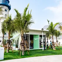 Belanja koleksi terbaru Lacoste dengan vibes liburan di musim panas (Lacoste)